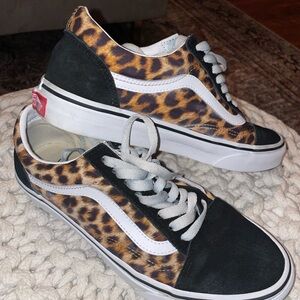 Vans Old Skool Leopard Print Sneakers